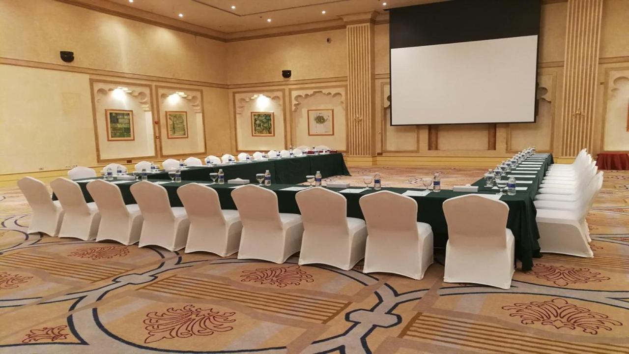 Hotel By Ihg 4*